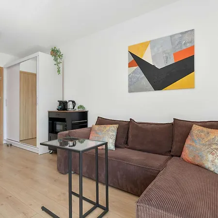 Διαμέρισμα Brazowy Z Ogrodkiem Blisko Plazy I Parku Wodnego By Renters