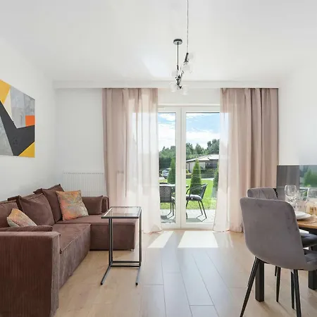Brazowy Z Ogrodkiem Blisko Plazy I Parku Wodnego By Renters Apartman