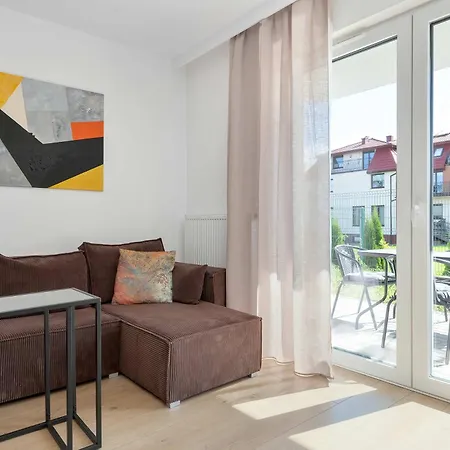 Brazowy Z Ogrodkiem Blisko Plazy I Parku Wodnego By Renters * Jastrzębia Góra