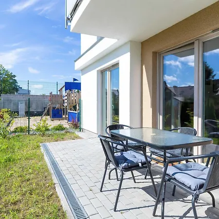 Διαμέρισμα Brazowy Z Ogrodkiem Blisko Plazy I Parku Wodnego By Renters Jastrzębia Góra